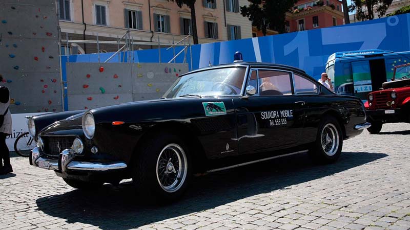 Ferrari 250 GTE de la policía italiana