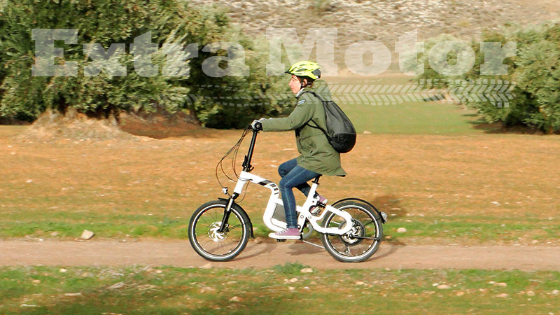 Patinete eléctrico vs. bici eléctrica, bicicleta dinámica