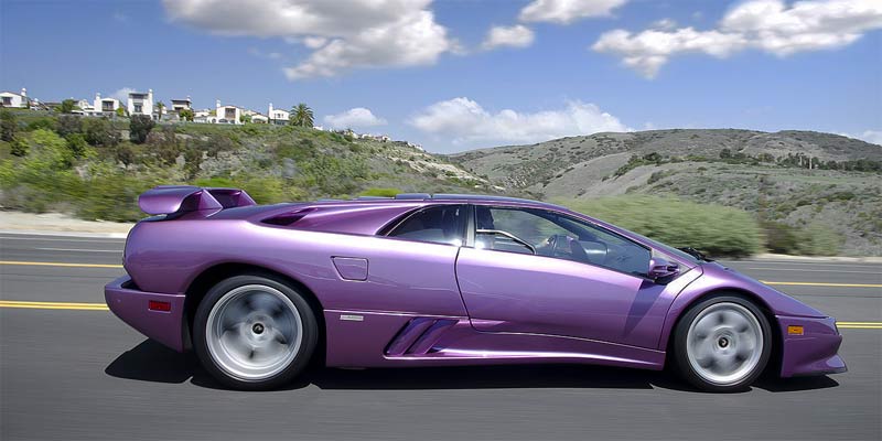 Lamborghini diablo morado