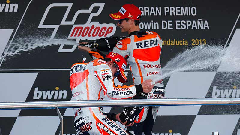 Marc Márquez y Dani Pedrosa celebrando una victoria en Jerez 2013